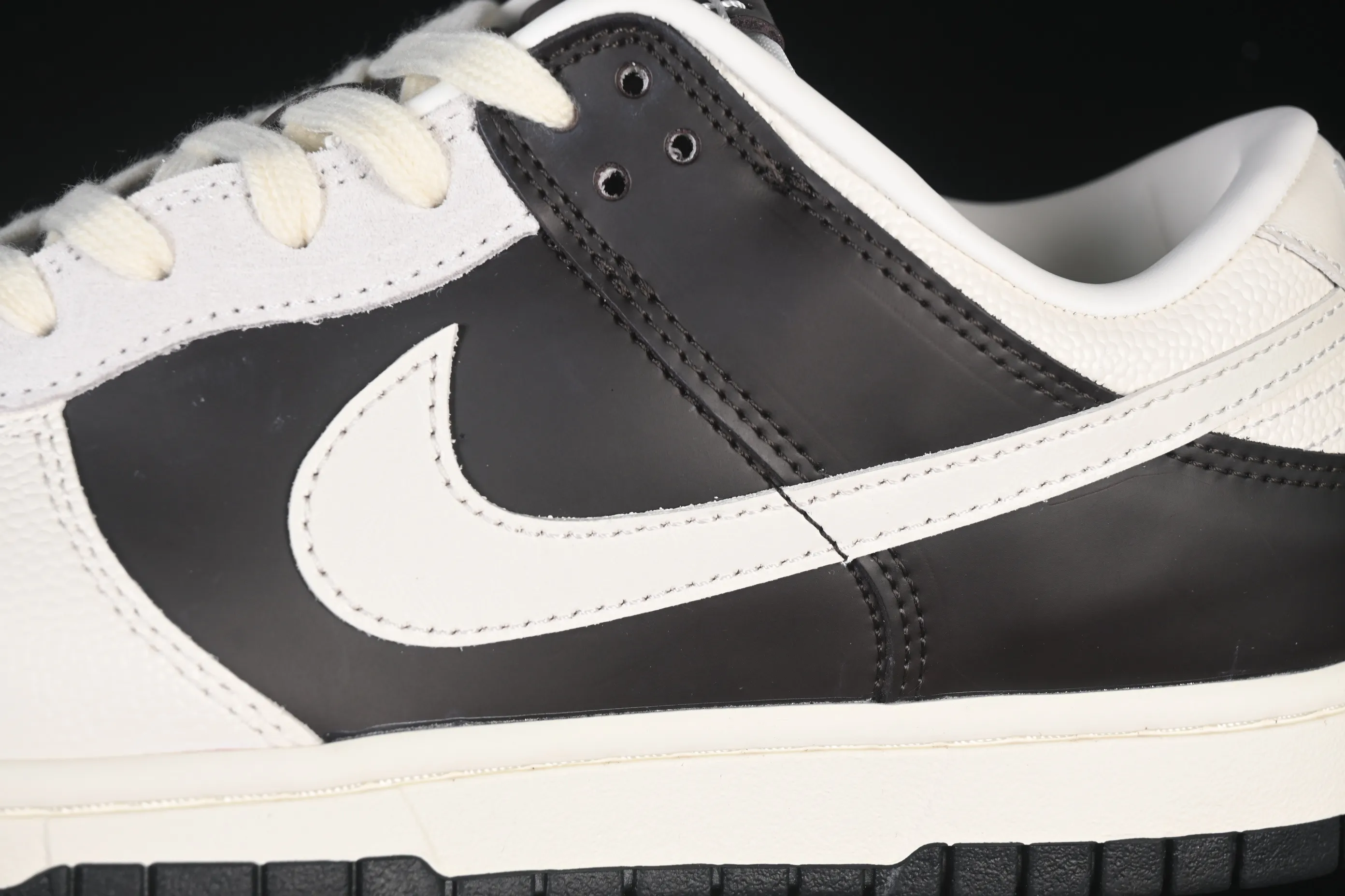 All categories Nk SB Dunk series Nk SB Dunk Low low-top sneakers Nike SB Dunk Low low-top casual sneakers IH7333-200